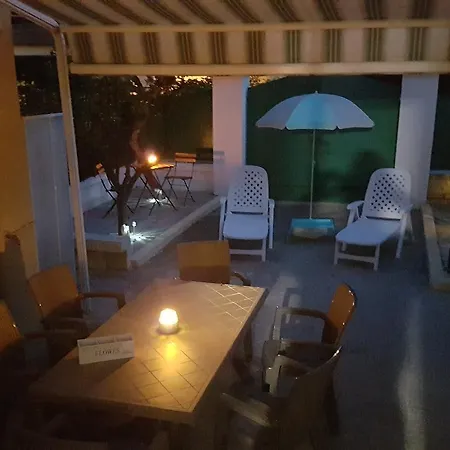 Divino Bed & Breakfast *